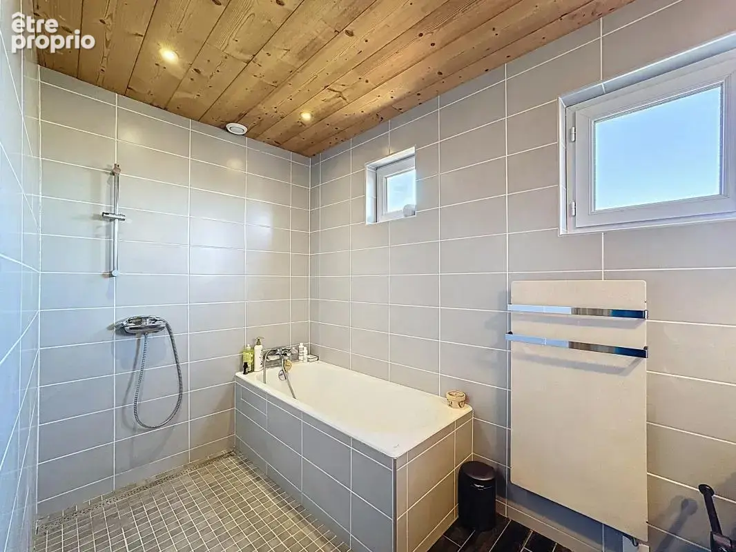 Maison 5 pièces 146 m² à vendre à La Roche-Sur-Foron (74800) - photo 8