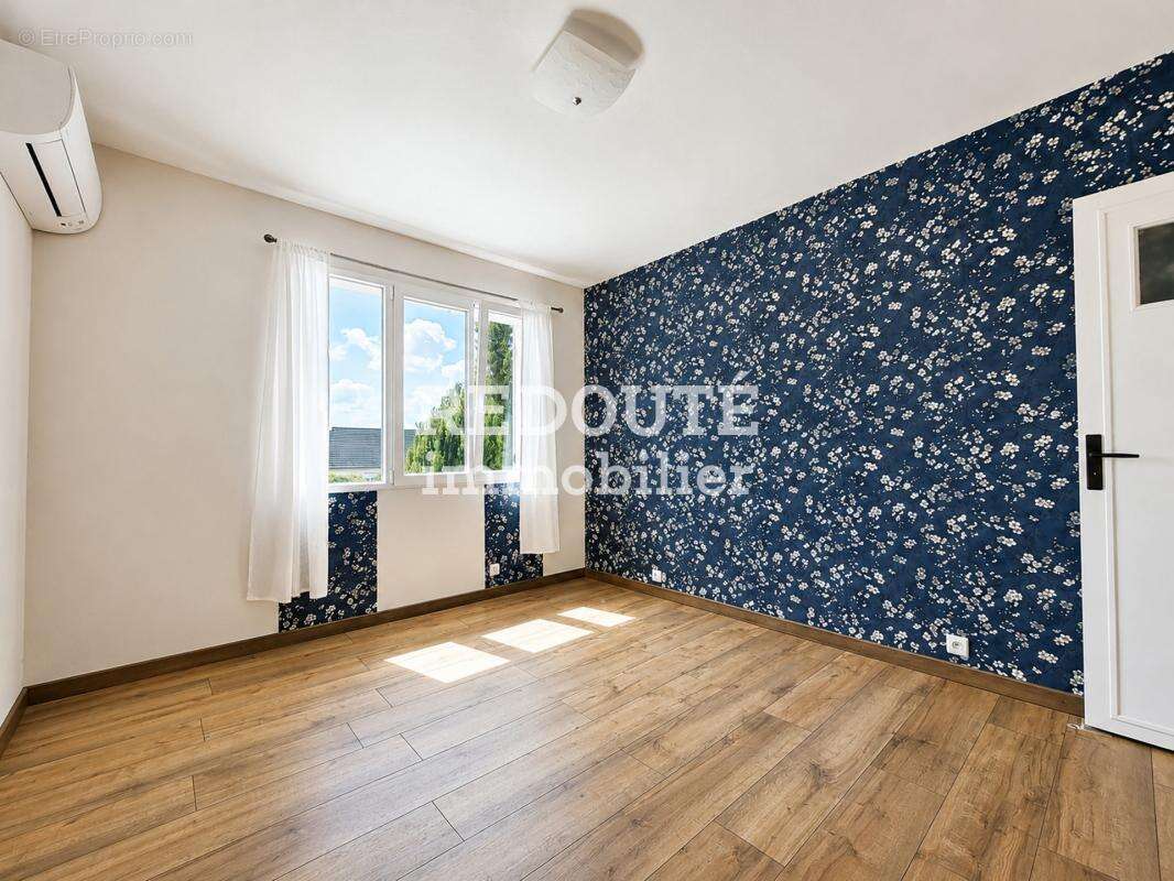 A vendre - asfeld - maison plain pied -t6 sous sol et jardin - photo 7