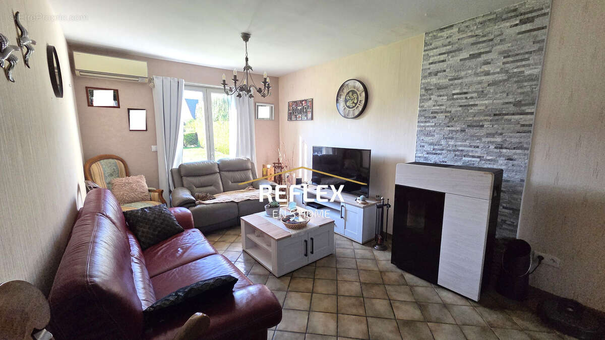 Maison à MONTENESCOURT