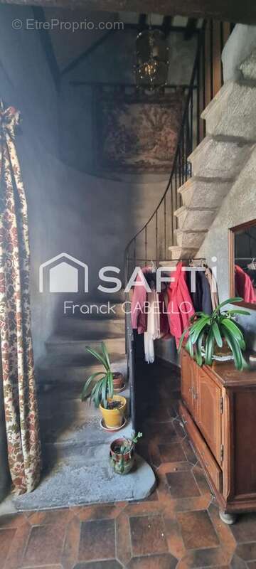 Maison 390 m² à Saint-Didier-La-Foret  - photo 5