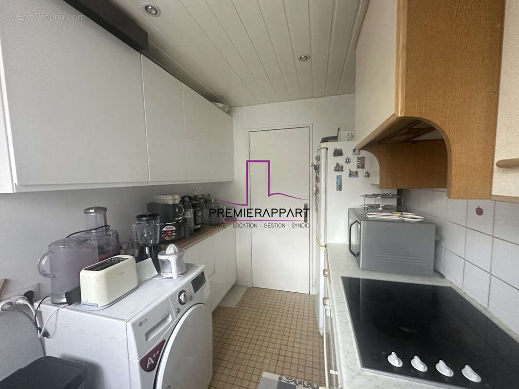 Appartement à SARTROUVILLE