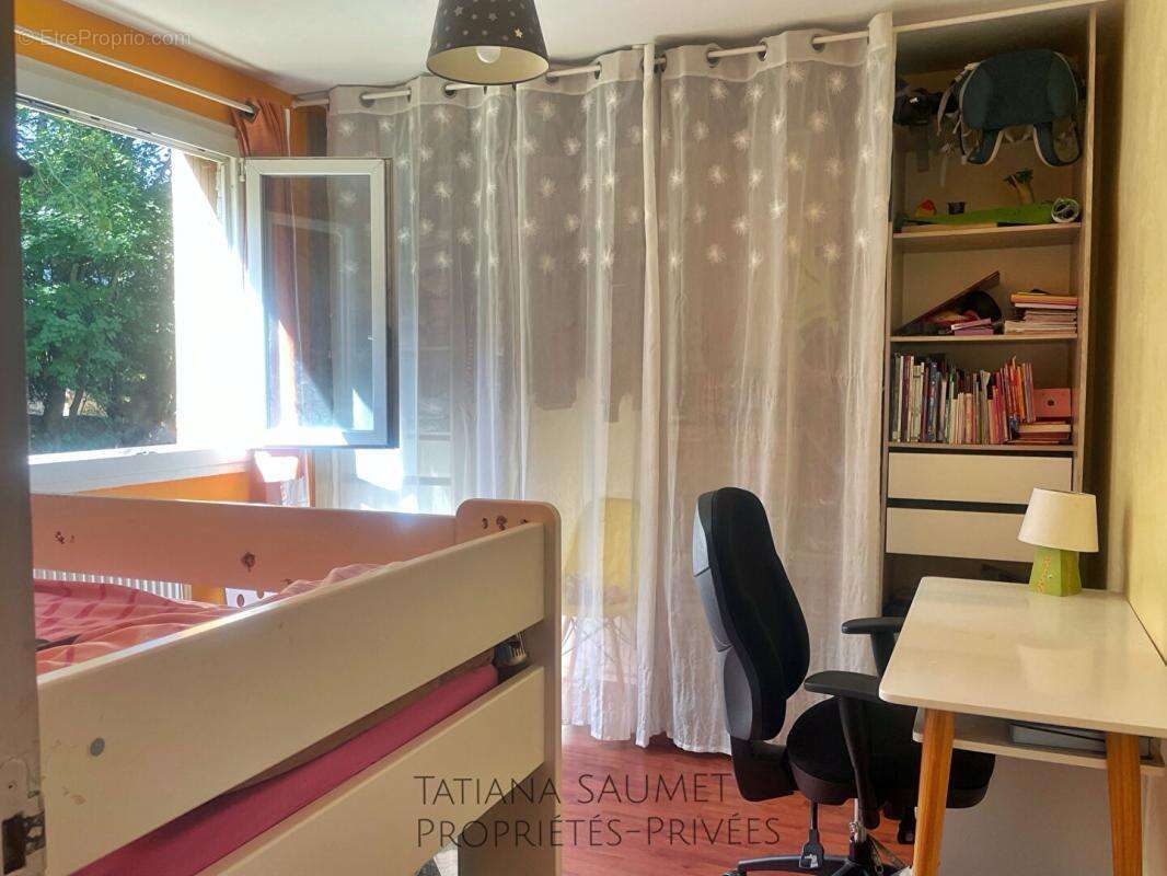 Appartement à FONTAINES-SUR-SAONE