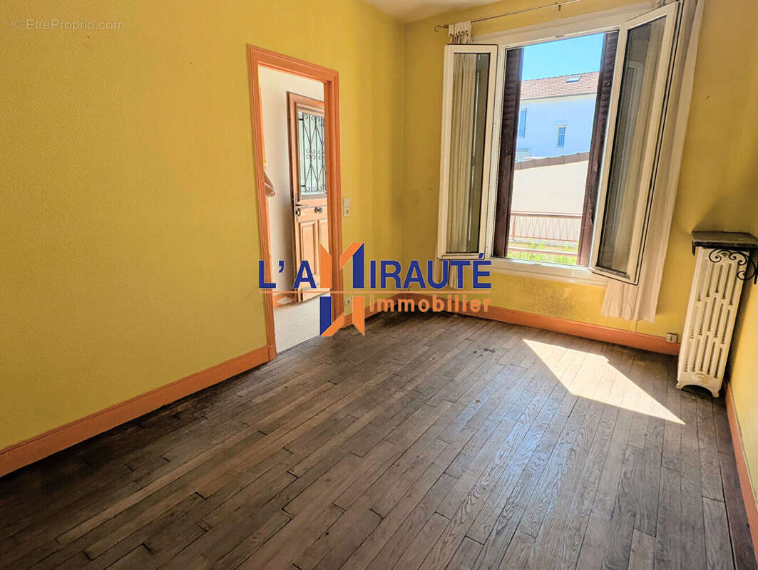 Maison à HOUILLES