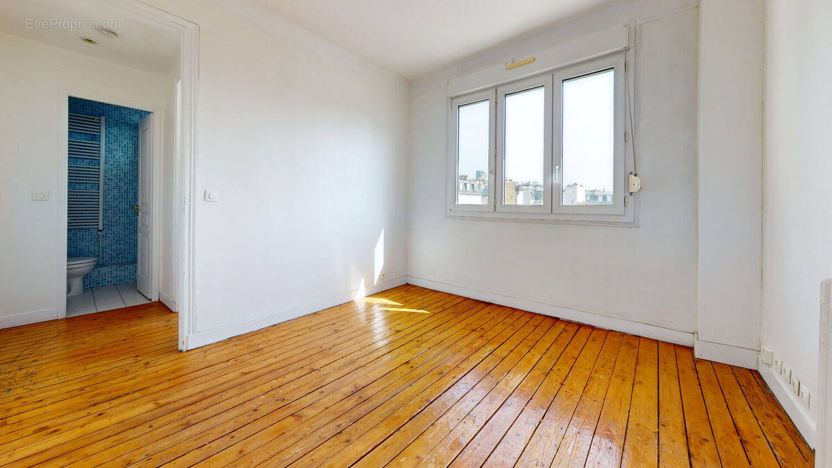 Appartement à PARIS-14E