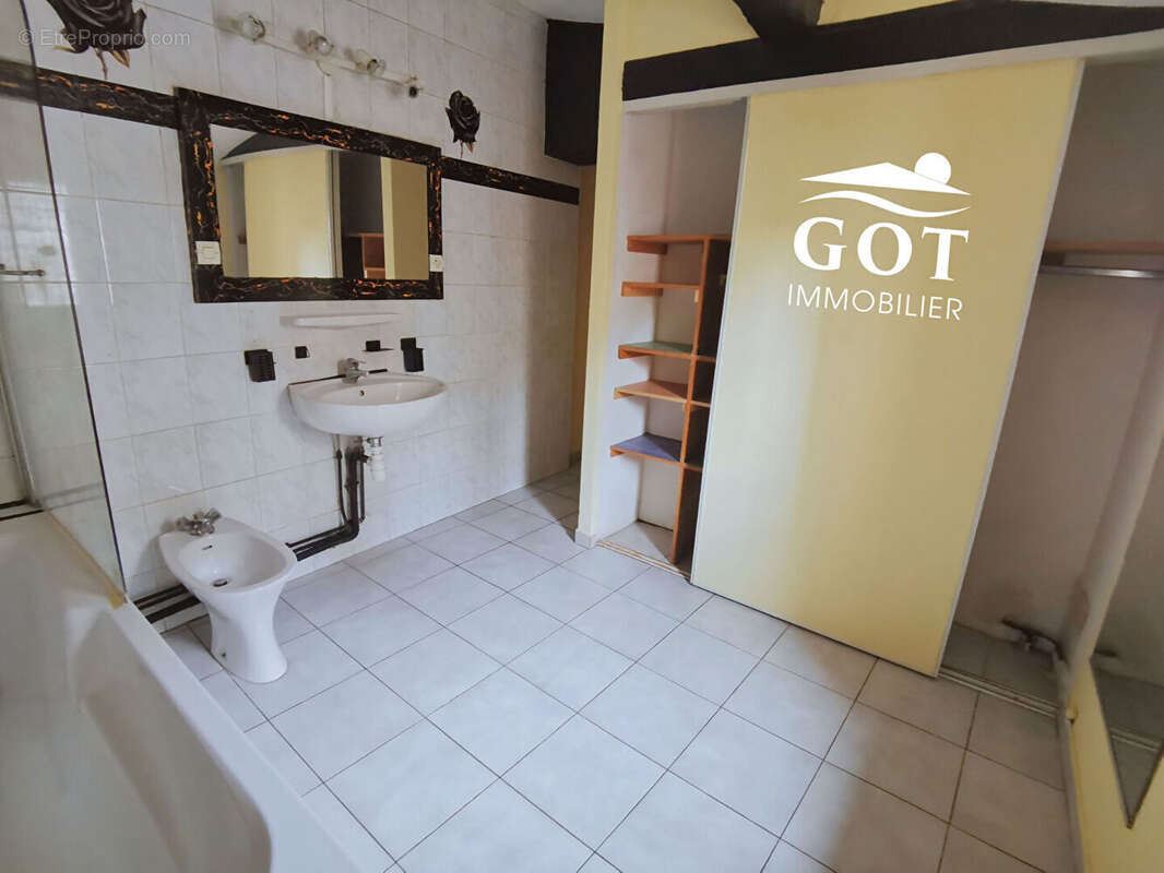 Maison à VILLELONGUE-DE-LA-SALANQUE