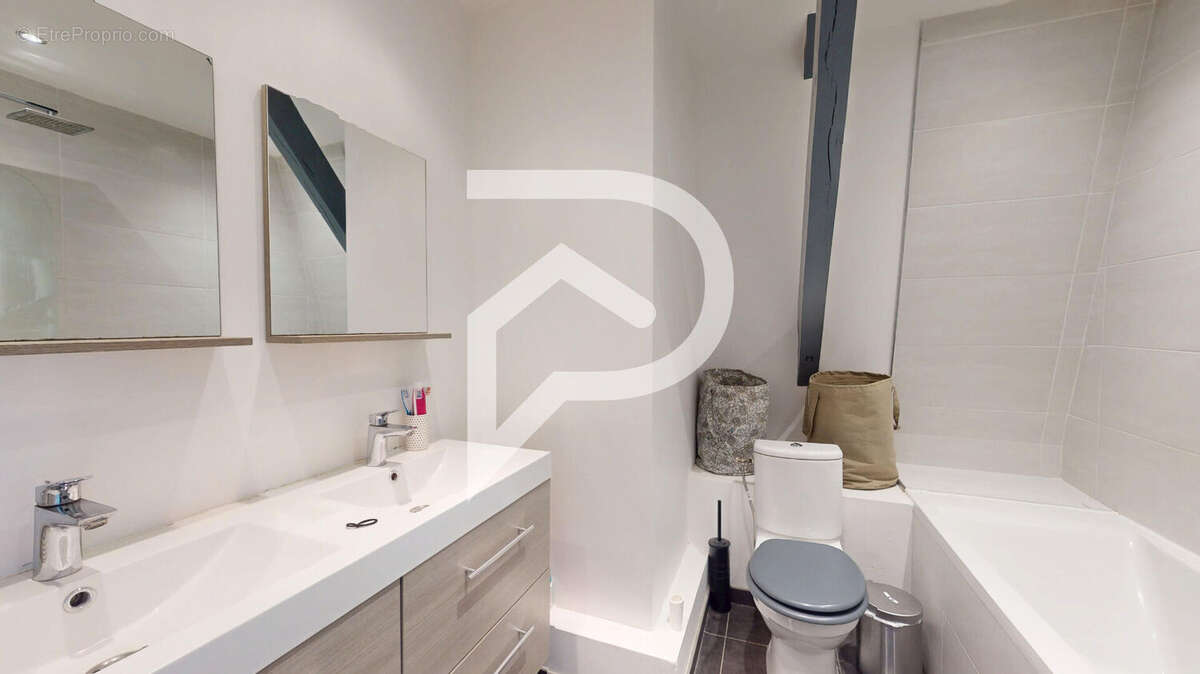 Appartement à MAREIL-MARLY