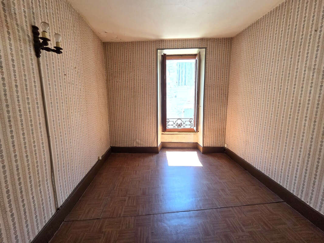 Beau potentiel pour cette maison de village - photo 8