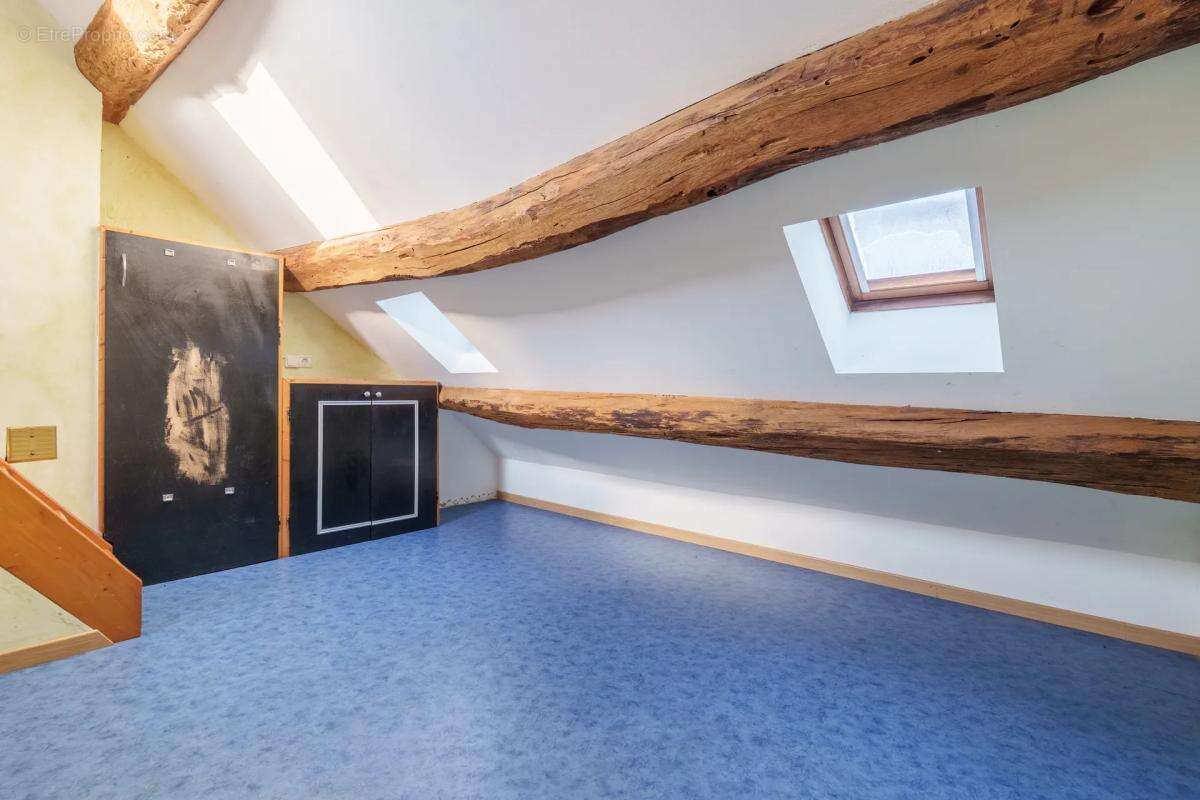 Maison à FRANCHEVILLE