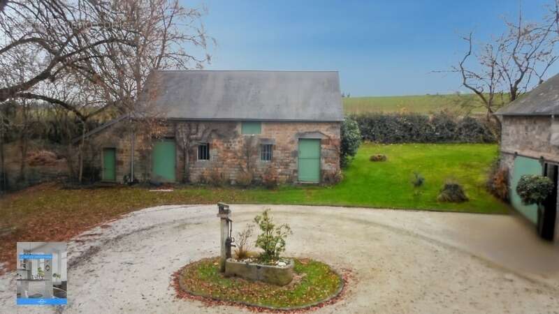 Maison à LA CHAPELLE-BICHE