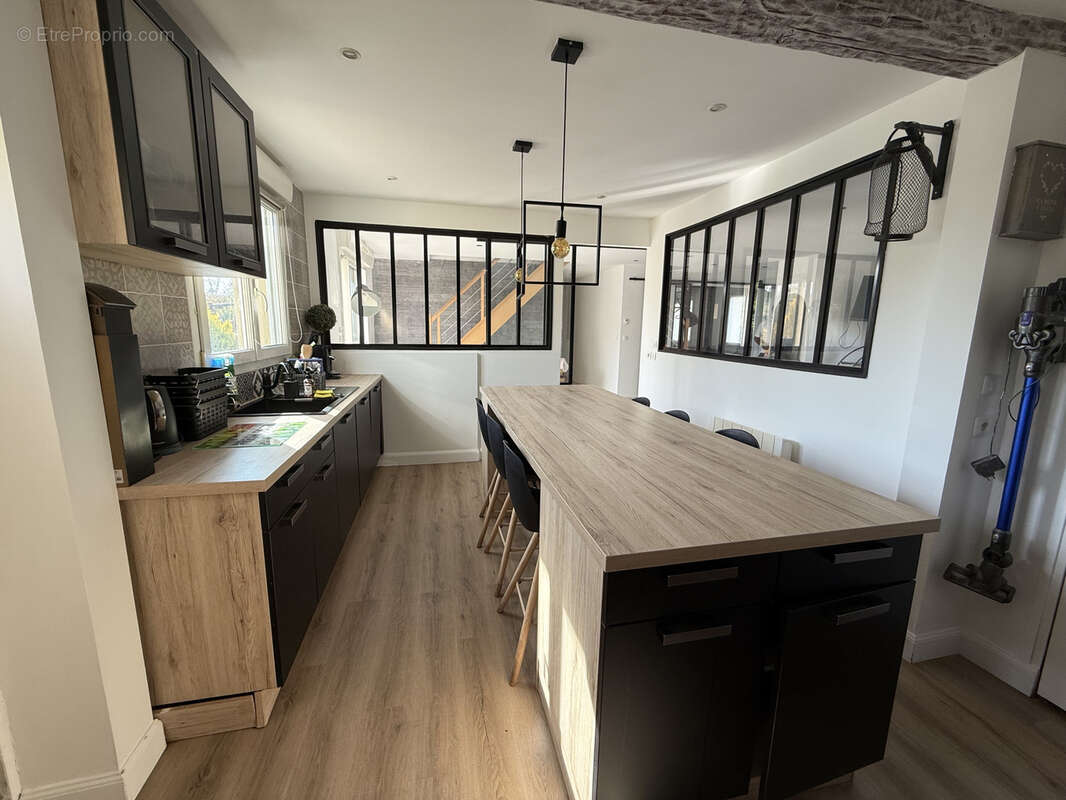 Maison à MONCE-EN-BELIN