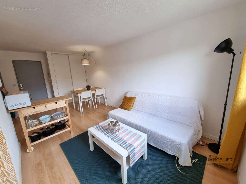 Pièce de vie - Appartement à GRABELS