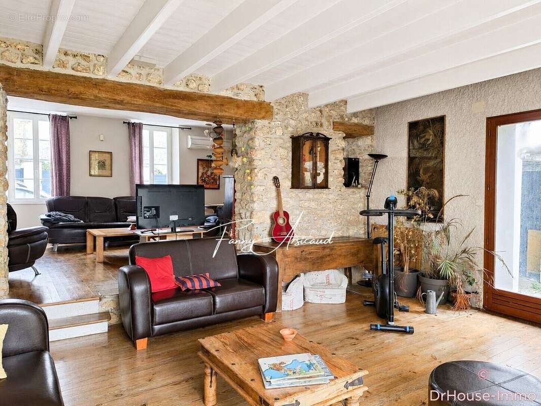 Maison 212 m² à Pont-L'abbe-D'arnoult  - photo 34