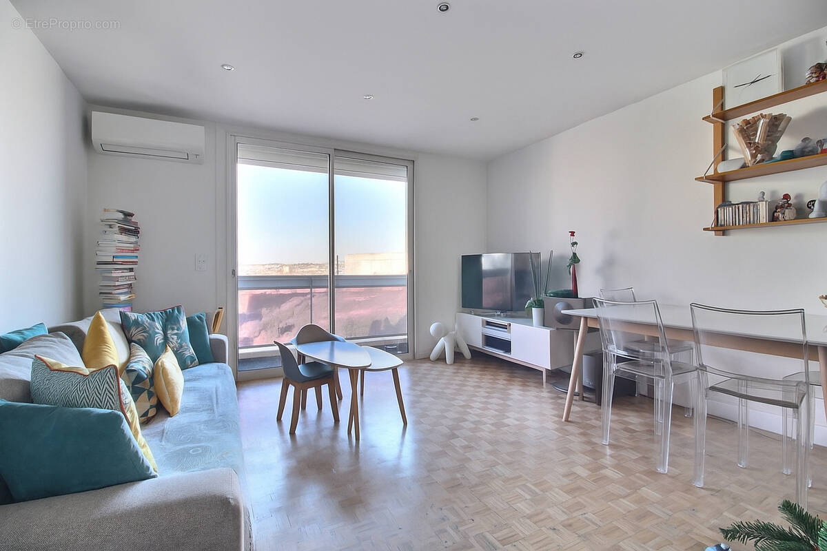 Appartement à MARSEILLE-7E