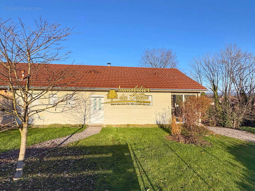 Maison à SAINT-VALBERT