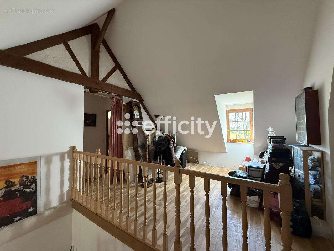 Maison 160 m² à Breval  - photo 8