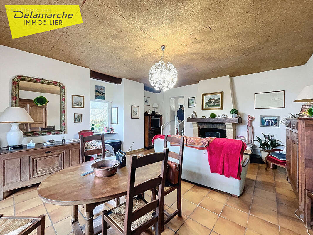 Maison à BREHAL