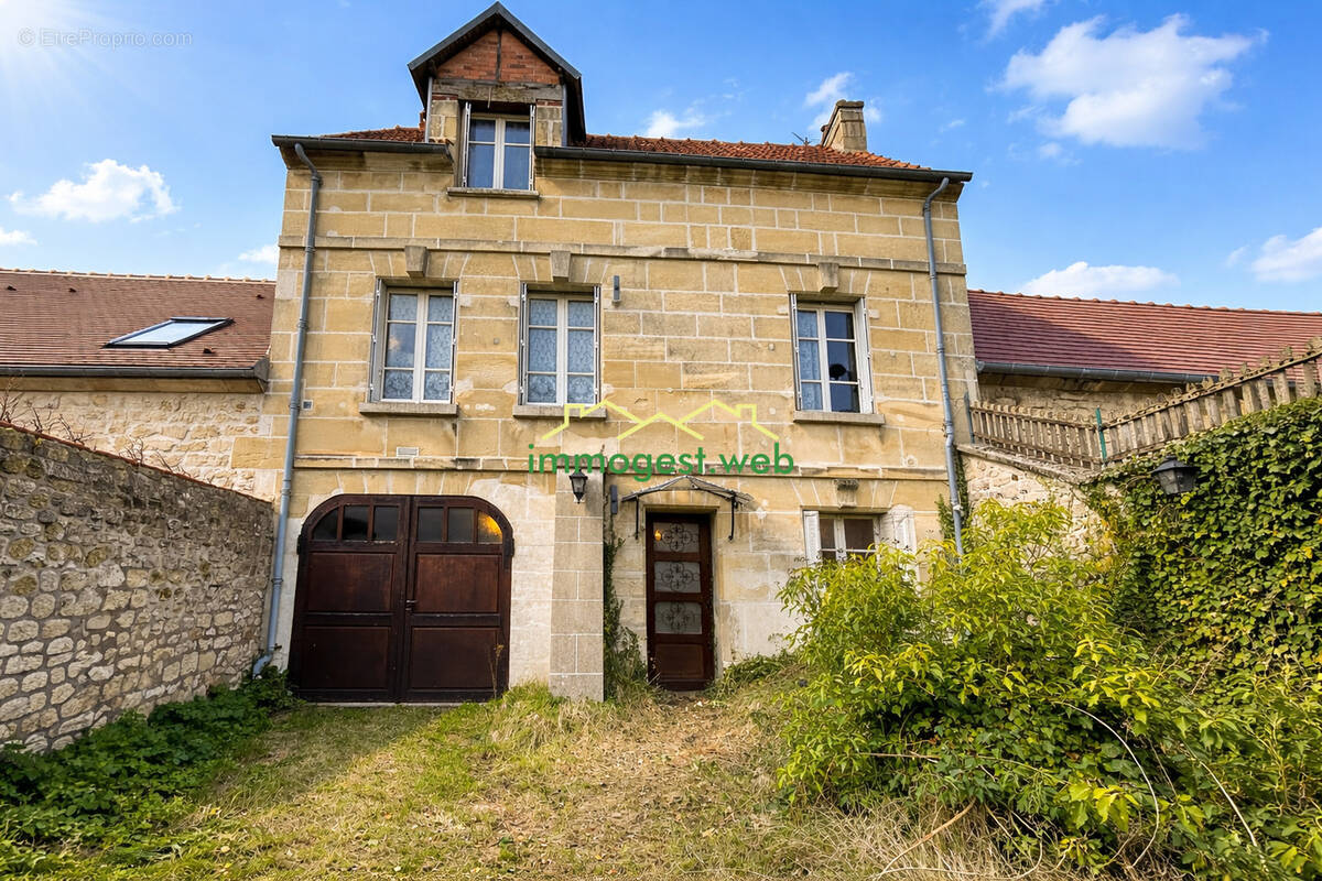 Maison à CIRES-LES-MELLO