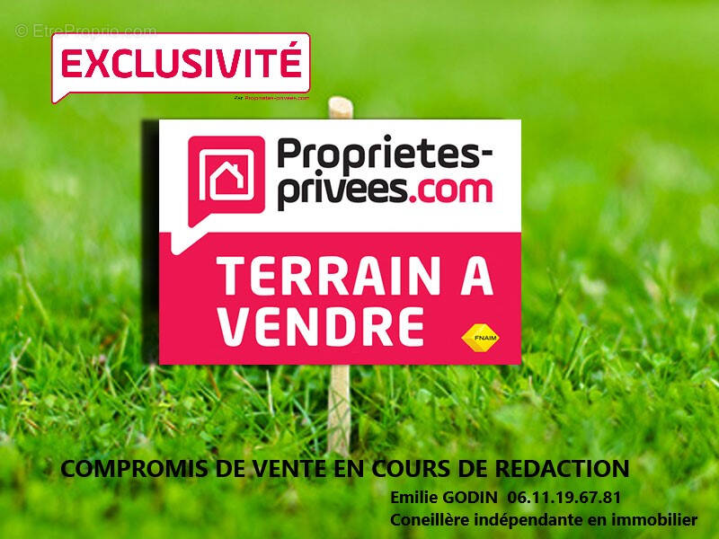 Terrain à MAULEVRIER