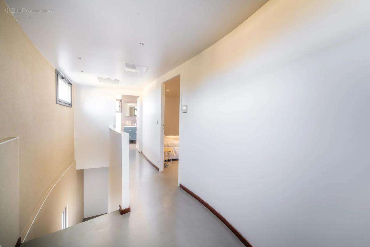 Maison à SAINT-GELY-DU-FESC