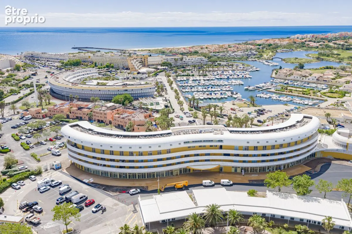 CAP D'AGDE. Village Naturiste. Duplex T2 en Rooftop avec Piscine, Jacuzzis et Garage Privatif - photo 6