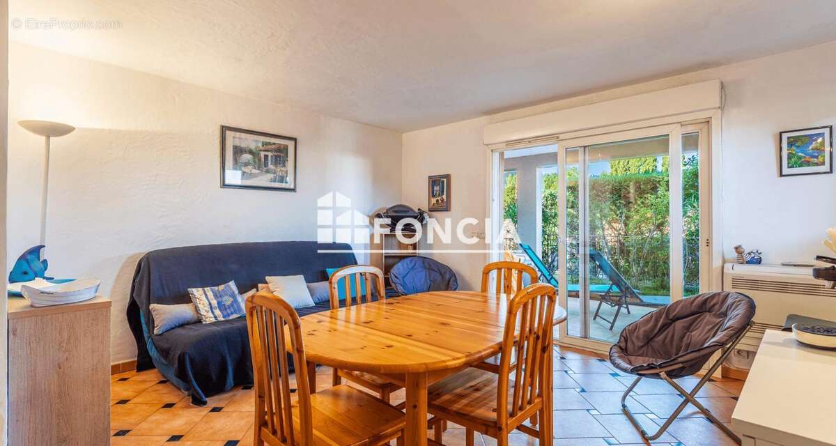 Appartement à LA CROIX-VALMER