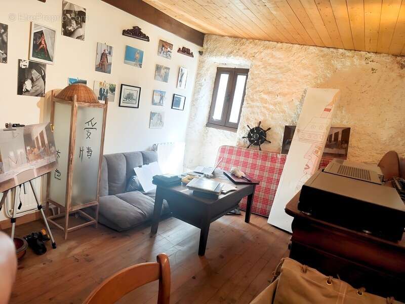 Maison à JONCELS