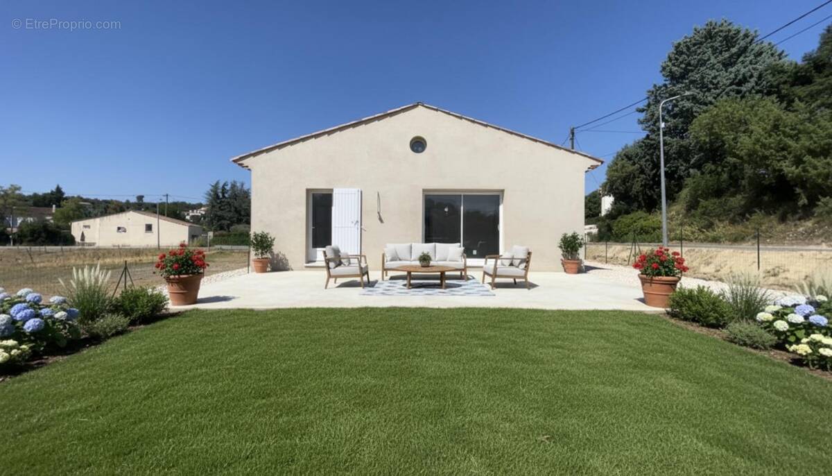 Maison à GINASSERVIS