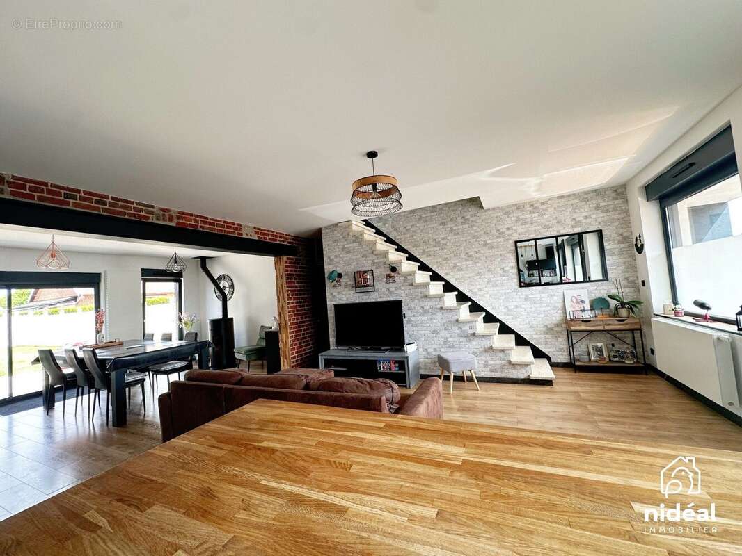 Maison 130 m² à Anzin-Saint-Aubin  - photo 7
