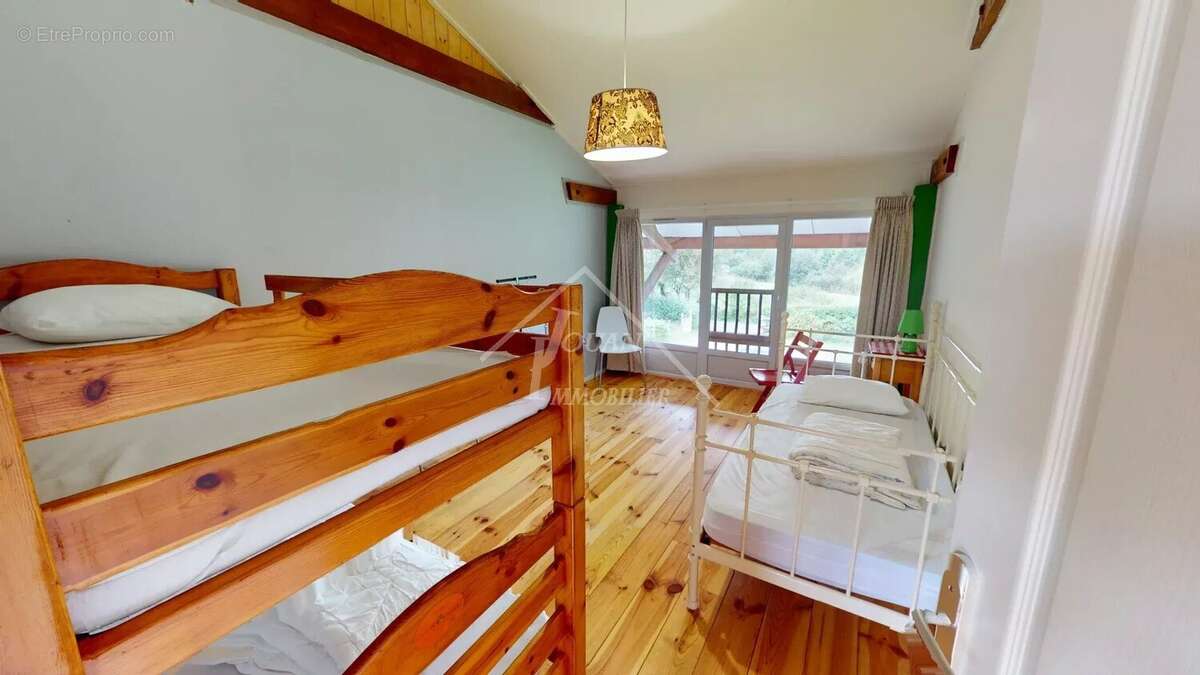 Maison à SAINT-BONNET-TRONCAIS