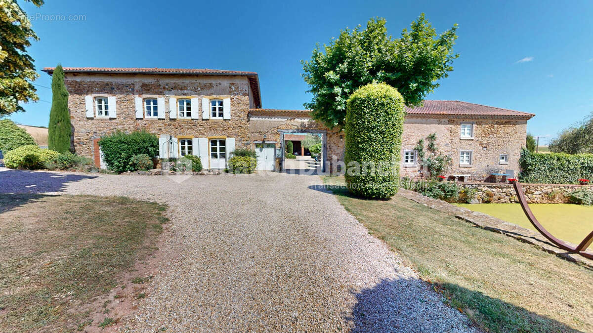 Maison à SAINT-PAUL-DE-VEZELIN