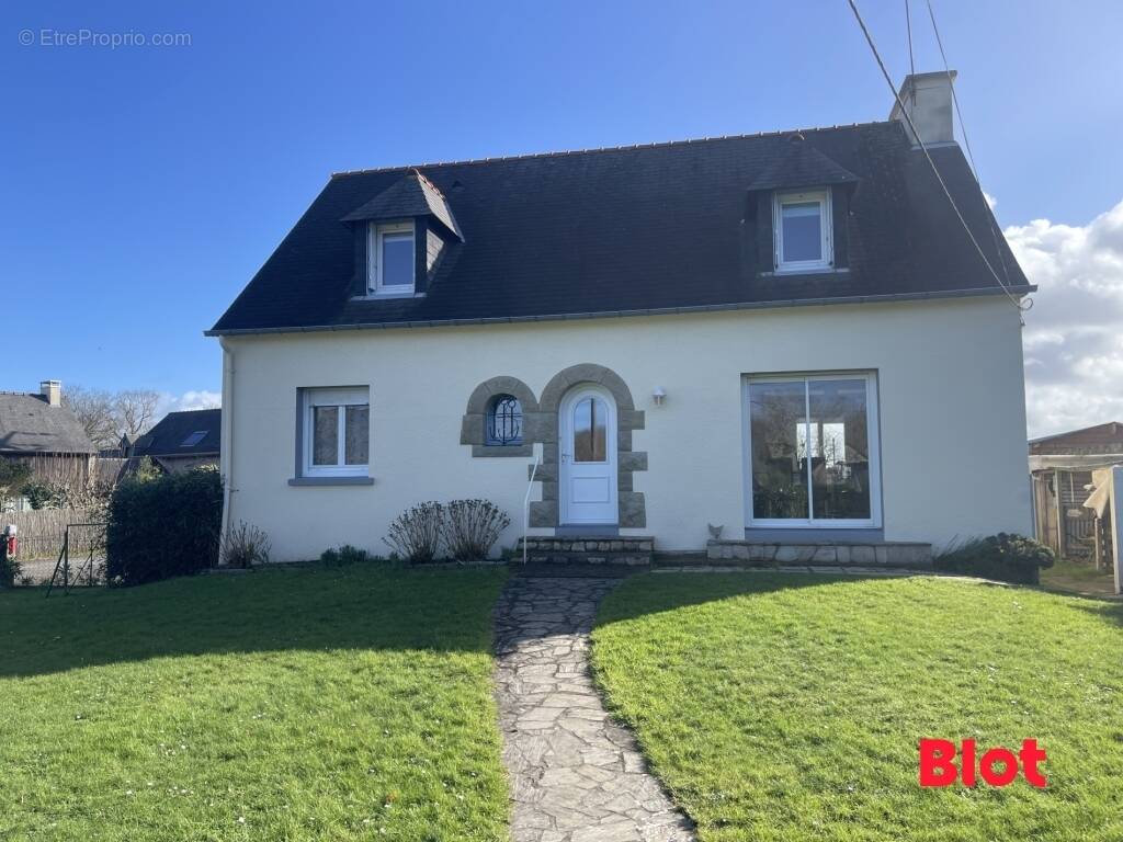 Maison à SAINT-BRIAC-SUR-MER