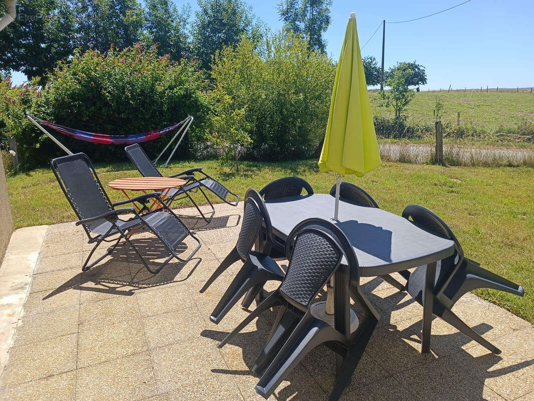 Maison à LANDELLES-ET-COUPIGNY