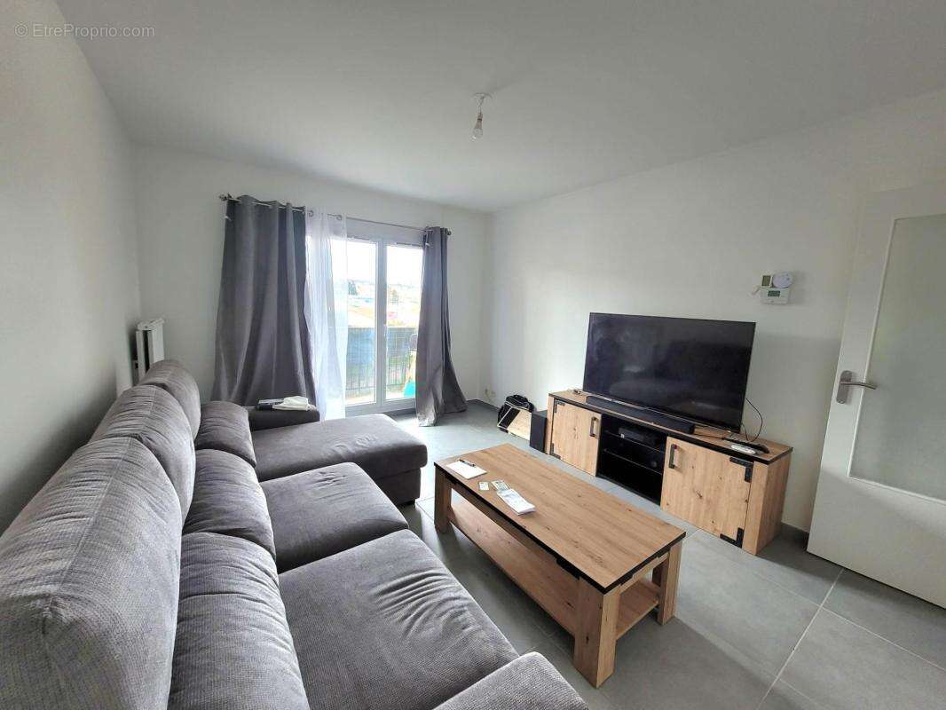 Appartement à ROCHE-LA-MOLIERE