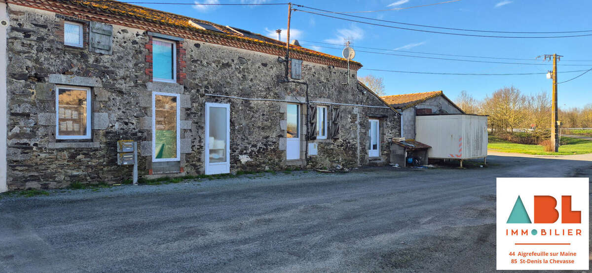 Maison à LES BROUZILS