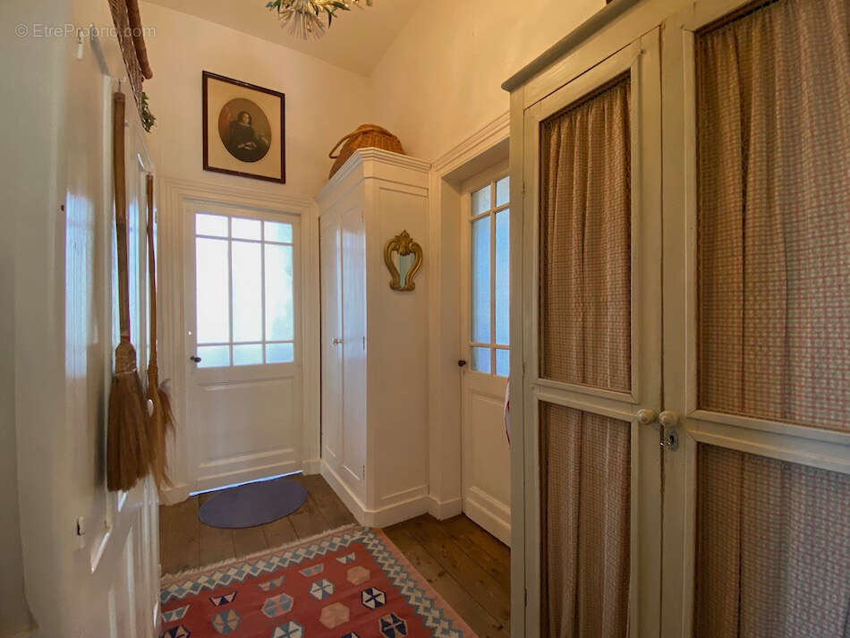 Maison à SAINT-SEURIN-SUR-L'ISLE