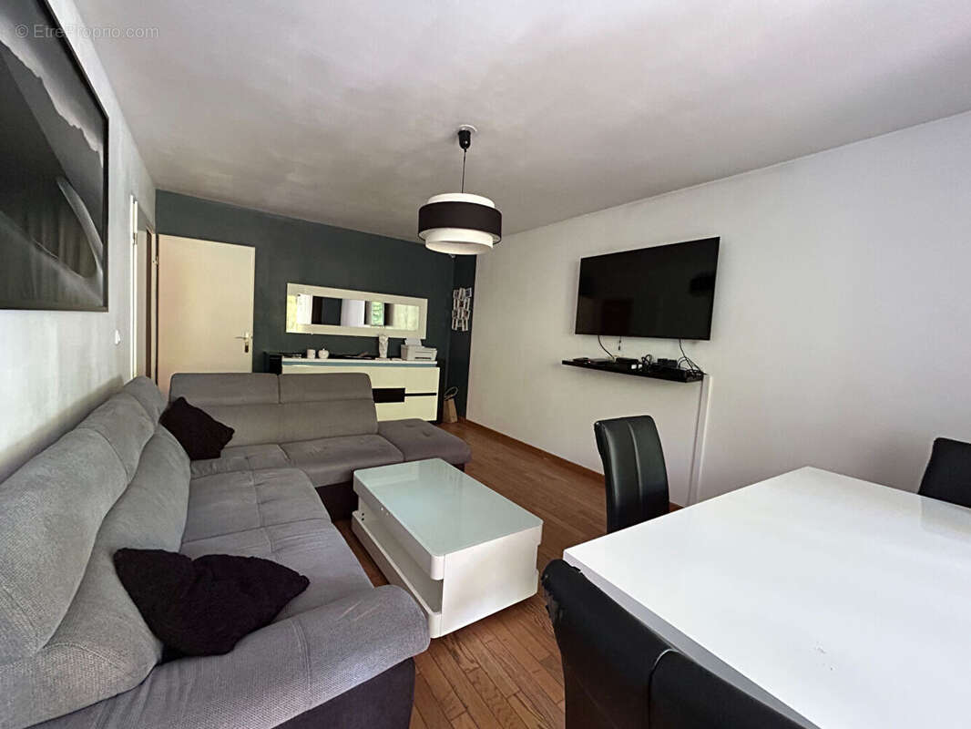 Appartement à ROSNY-SOUS-BOIS