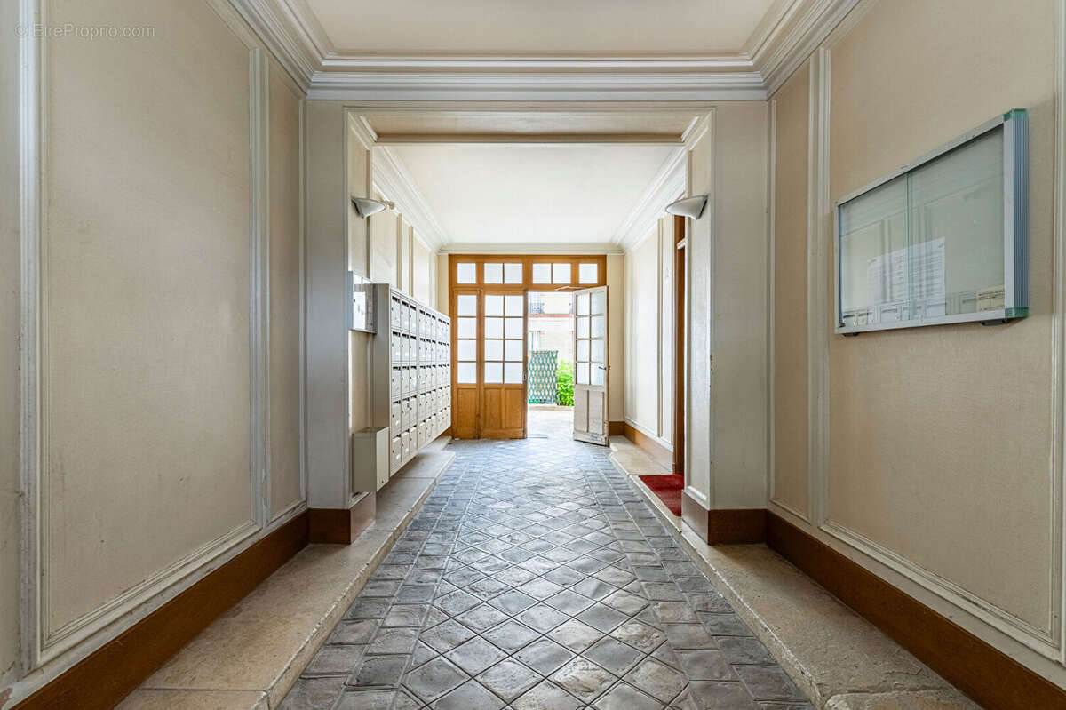 Appartement à PARIS-15E
