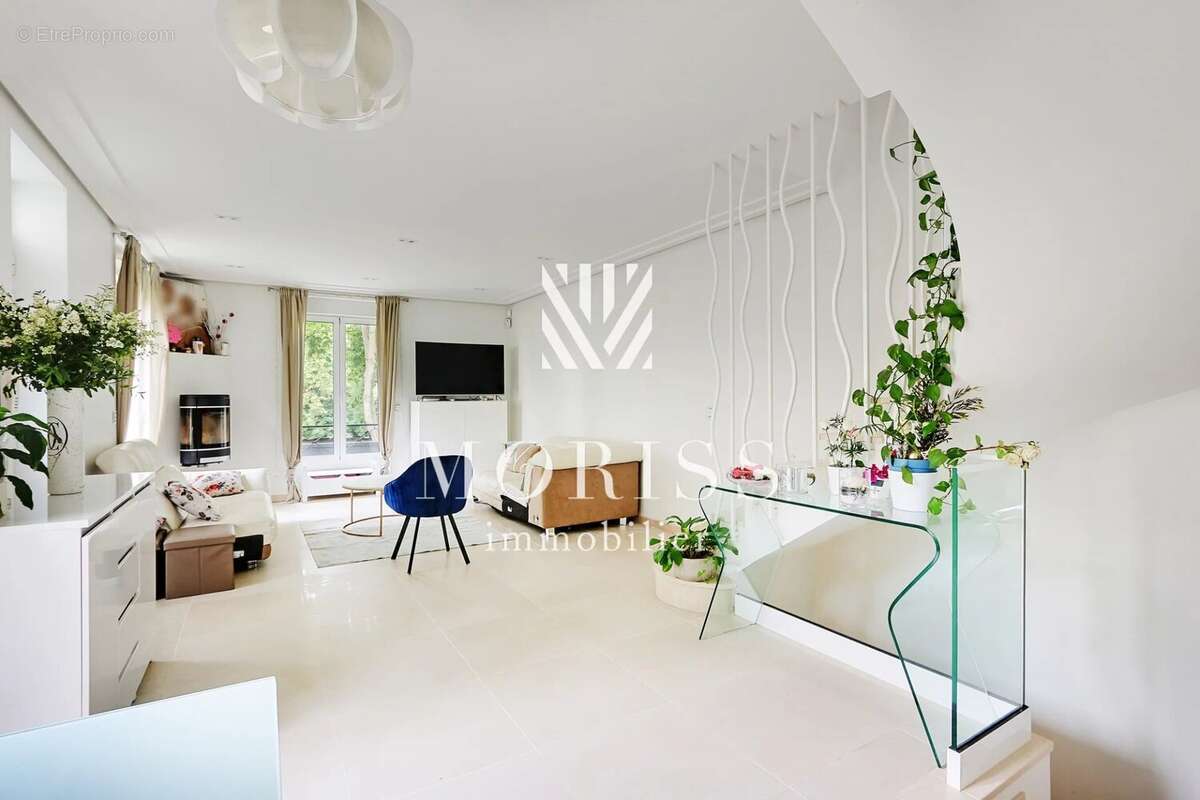 Maison à LE PERREUX-SUR-MARNE