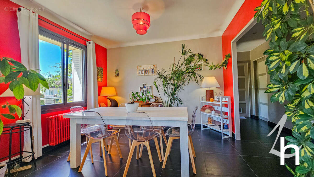 Maison à SAINT-CONTEST