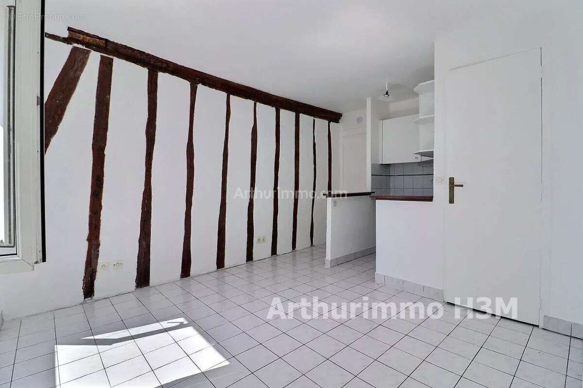 Appartement à PARIS-11E