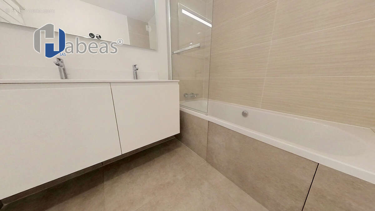 Duplex T4 de 90m² en Dernier Étage avec 60 m² d'Extérieurs & Patio Privatif - photo 22