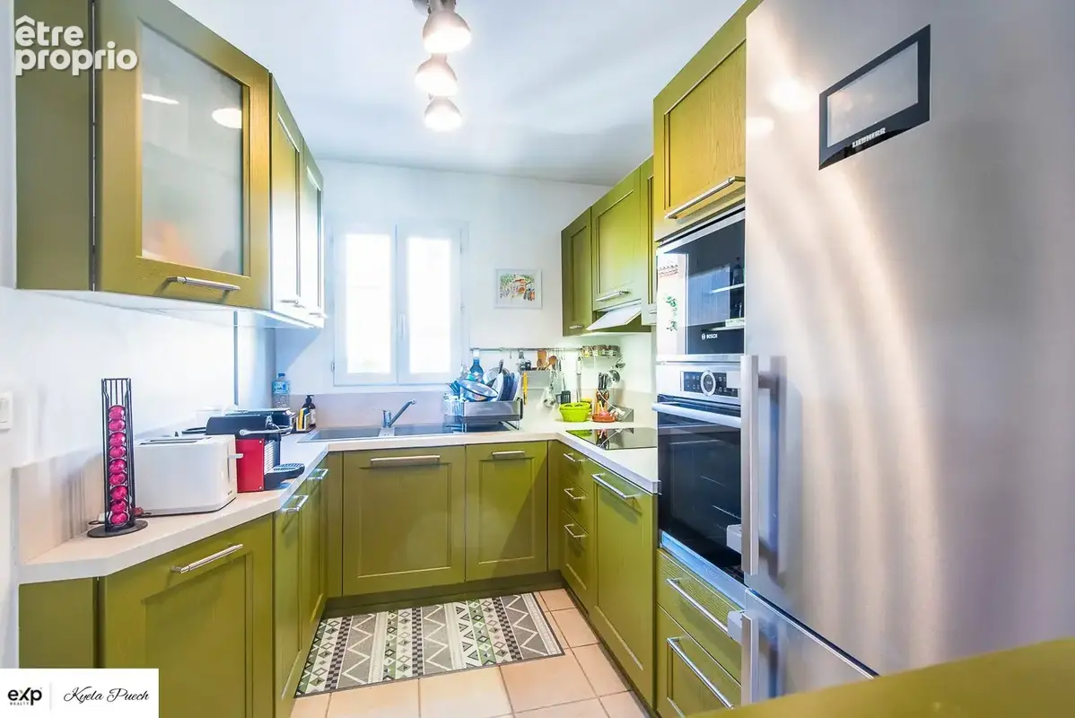 Kyela puech vous propose cette villa avec vue sur les Alpilles, piscine et cadre privilégié au Domaine du golf de Pont Royal