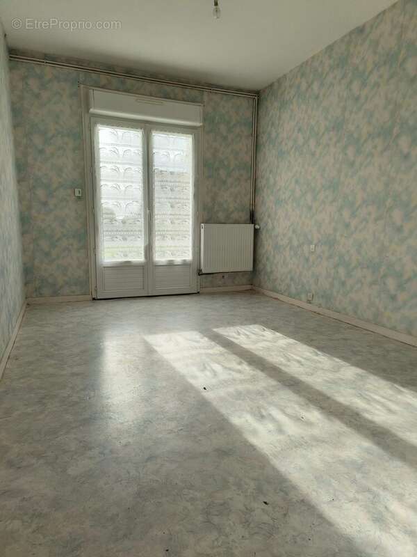 Maison à LA MENITRE