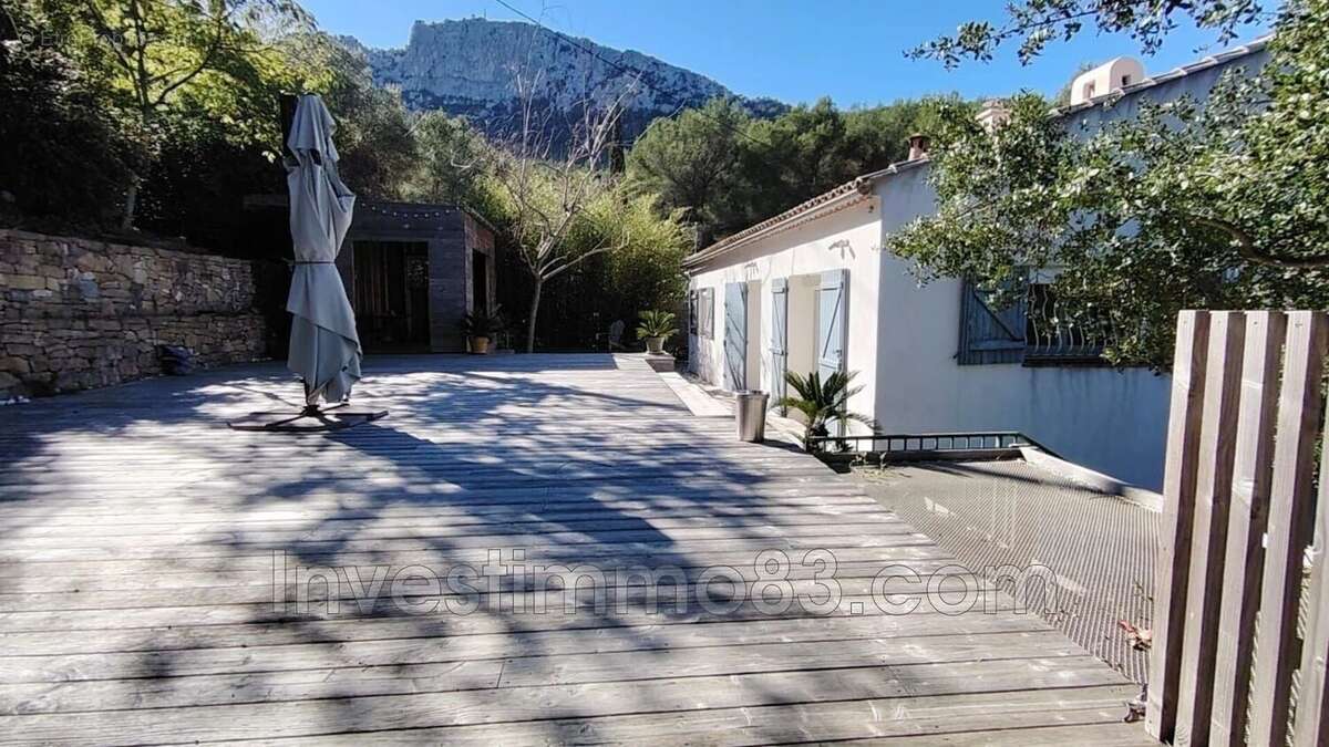 Maison à LA VALETTE-DU-VAR