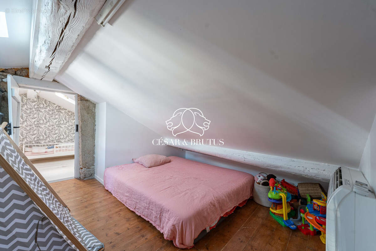 Appartement à LYON-1E
