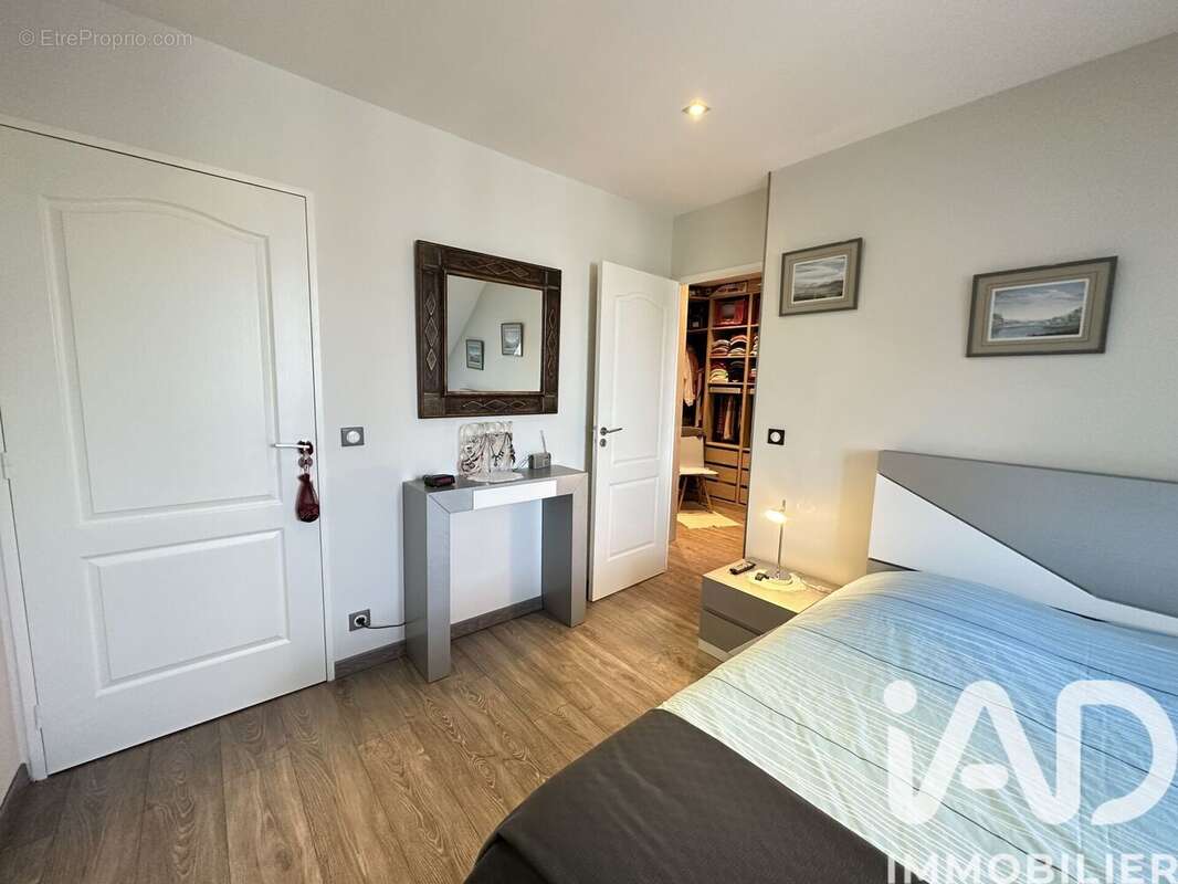 Photo 8 - Appartement à SAVIGNY-LE-TEMPLE