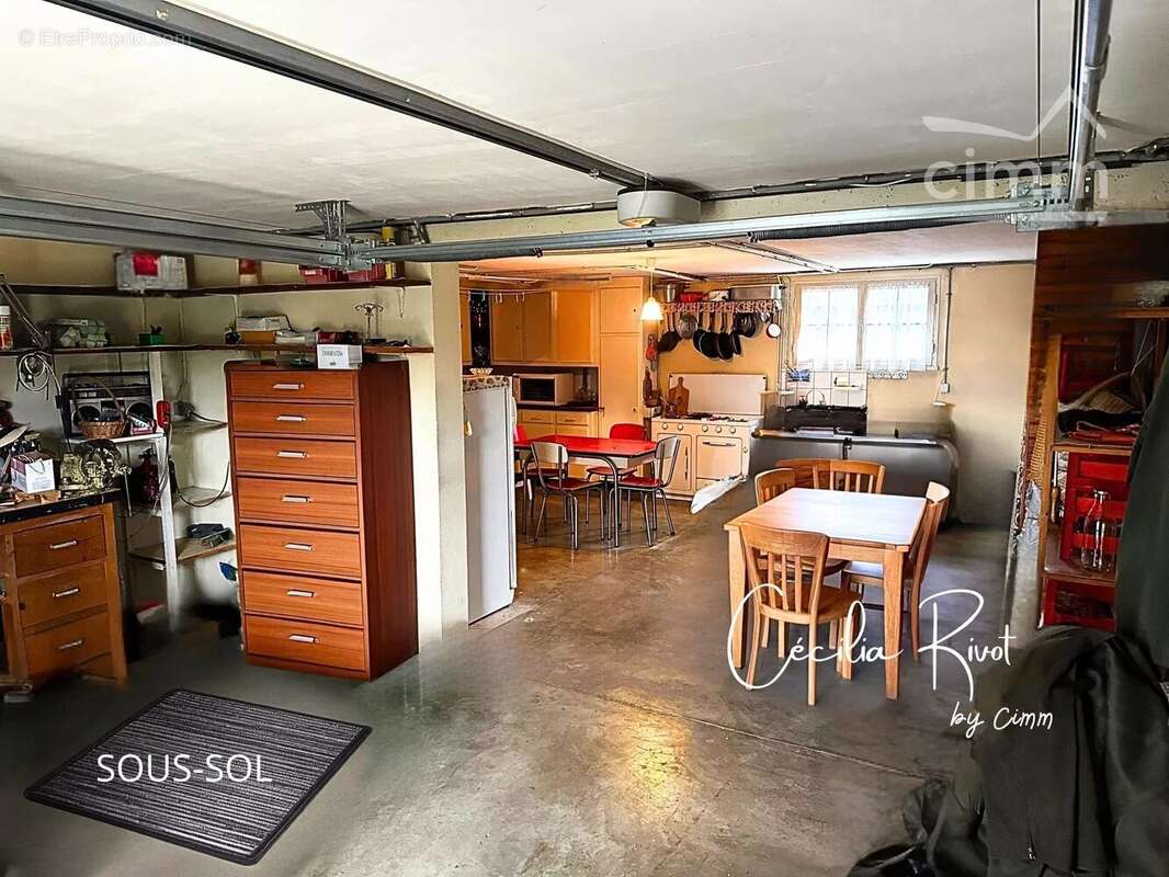 Maison à PRIGNAC-ET-MARCAMPS