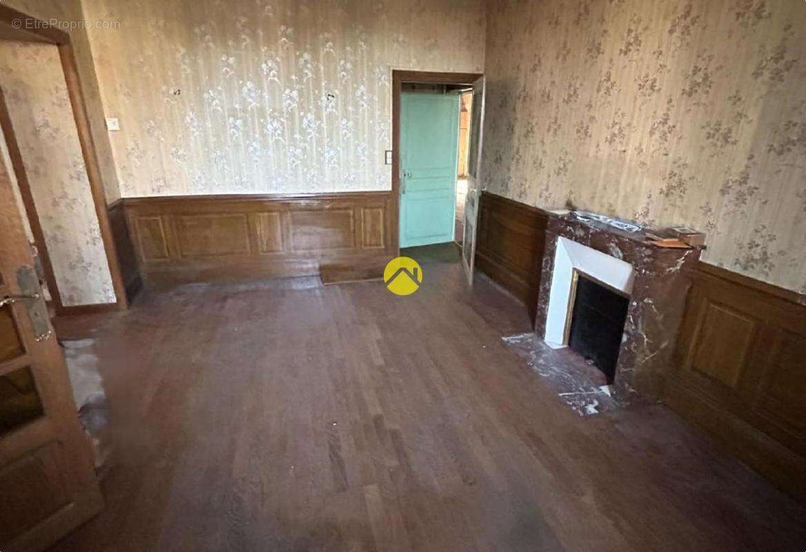 Maison à CHARENTON-DU-CHER