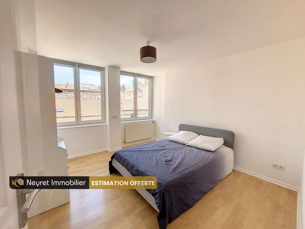 Appartement à SAINT-ETIENNE