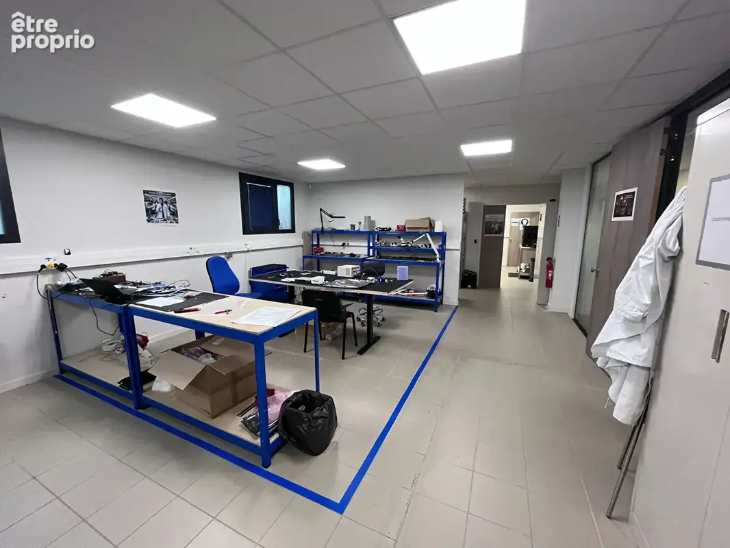 A vendre / a louer - brest kergonan - bureaux de 552 m² avec garage - photo 11